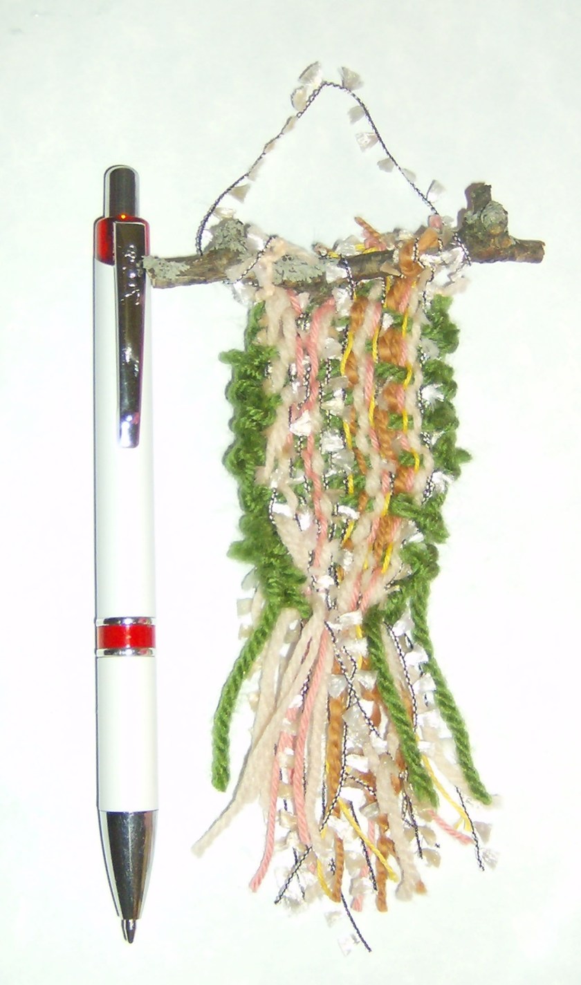 Simple woven wallhanging. Photo by Holly Tierney-Bedord. All rights reserved.