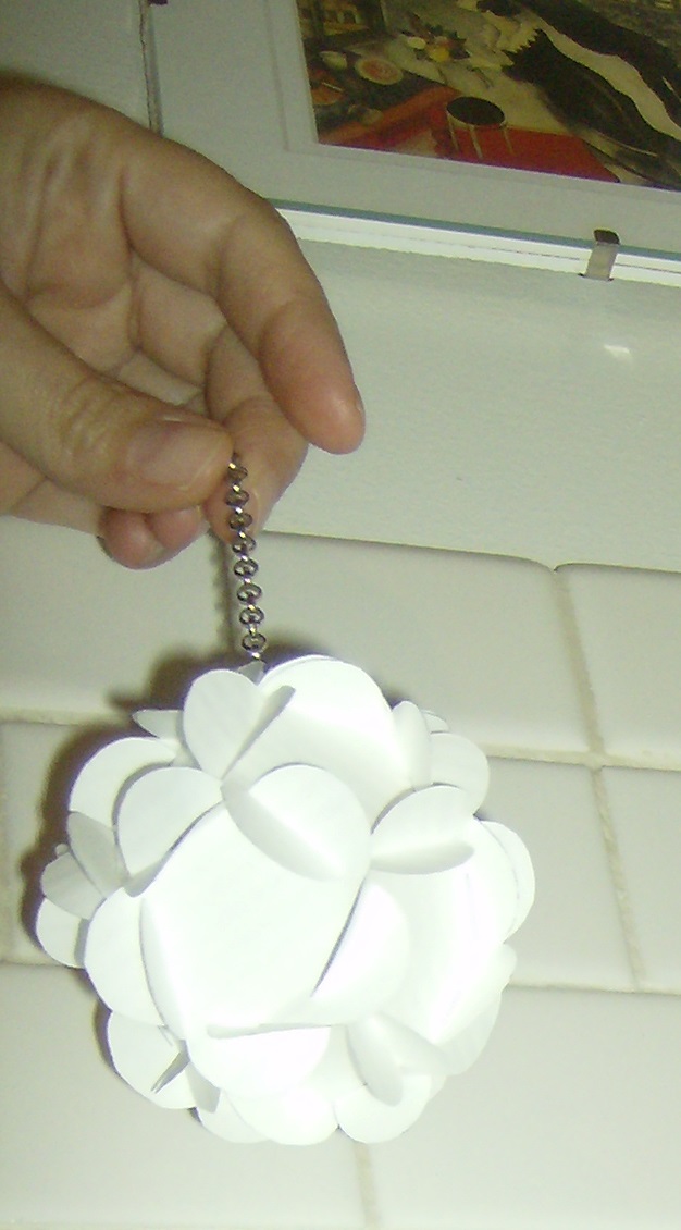 Tiny, easy to make light. Photos by Holly Tierney-Bedord. All rights reserved.