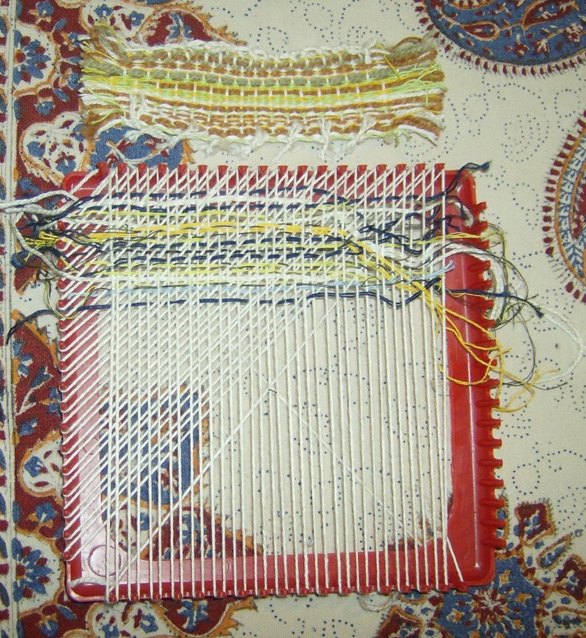 Simple weaving projects using a plastic potholder loom. Photos by Holly Tierney-Bedord. All rights reserved.