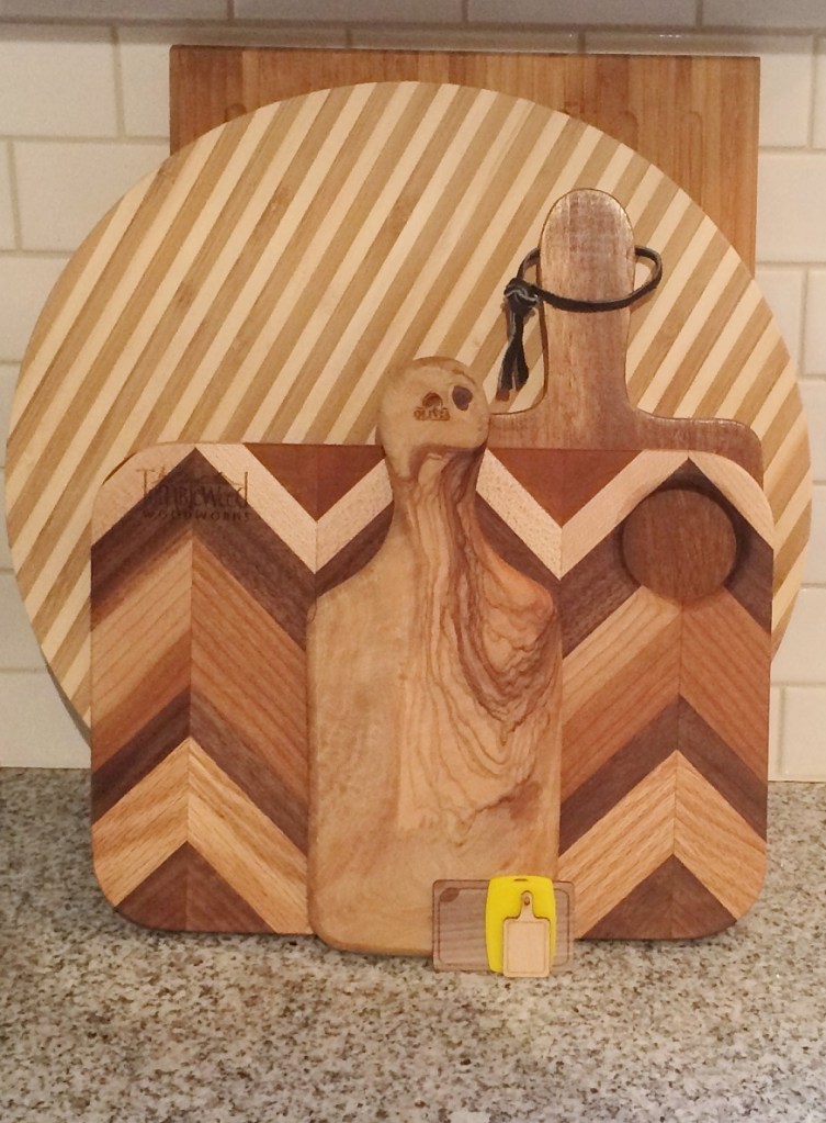 Regular cutting boards and mini cutting boards. Photos by Holly Tierney-Bedord. All rights reserved.