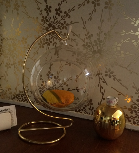 Follow me on Pinterest! An easy to make mini-bubble chair by Holly Tierney-Bedord of Flip This (Mini) House