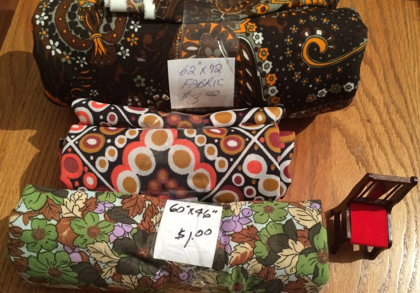 Choosing fabric for the chair.